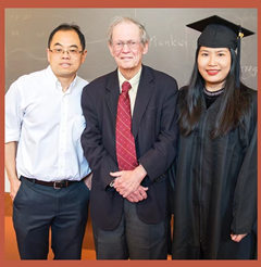 Dr. Xu took a group photo with former US Deputy Secretary of State Professor Richard Cooper at Harvard University